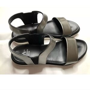 Brand new Aquatalia sandals